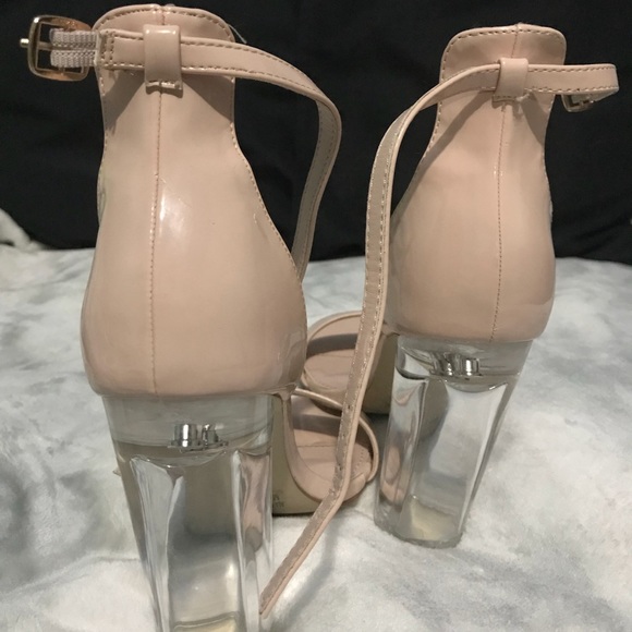 Nude/pale heels - Picture 2 of 4